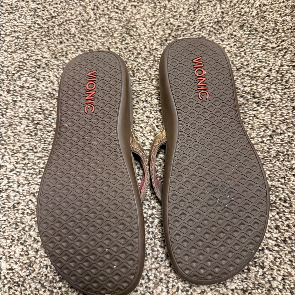 Vionic Tide II Toe Post Sandals Women’s Size 7 Thong Gold Tone Straps Thong - Picture 6 of 8